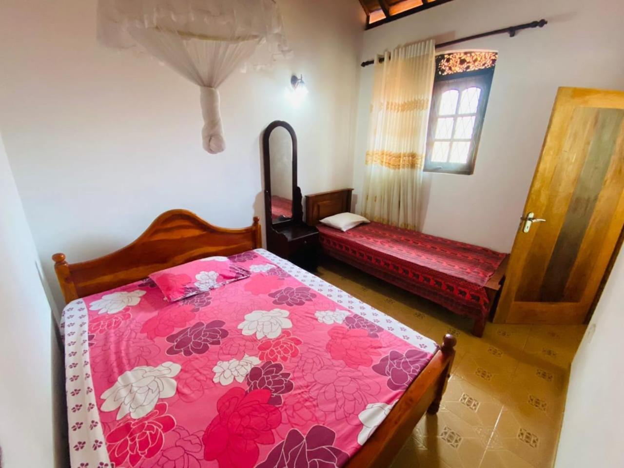 Colonial Bungalow แทนกาลเล ภายนอก รูปภาพ