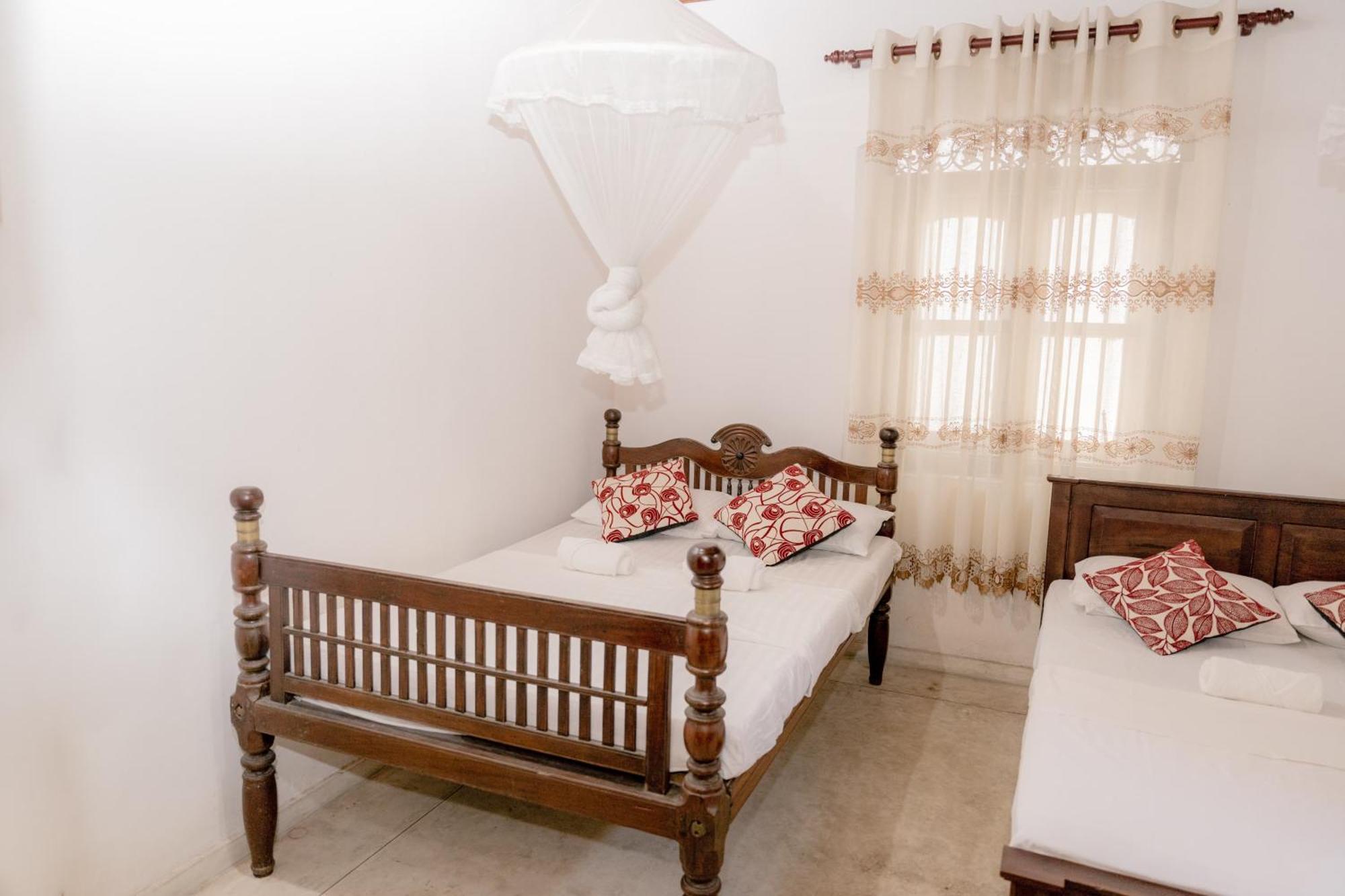 Colonial Bungalow แทนกาลเล ภายนอก รูปภาพ