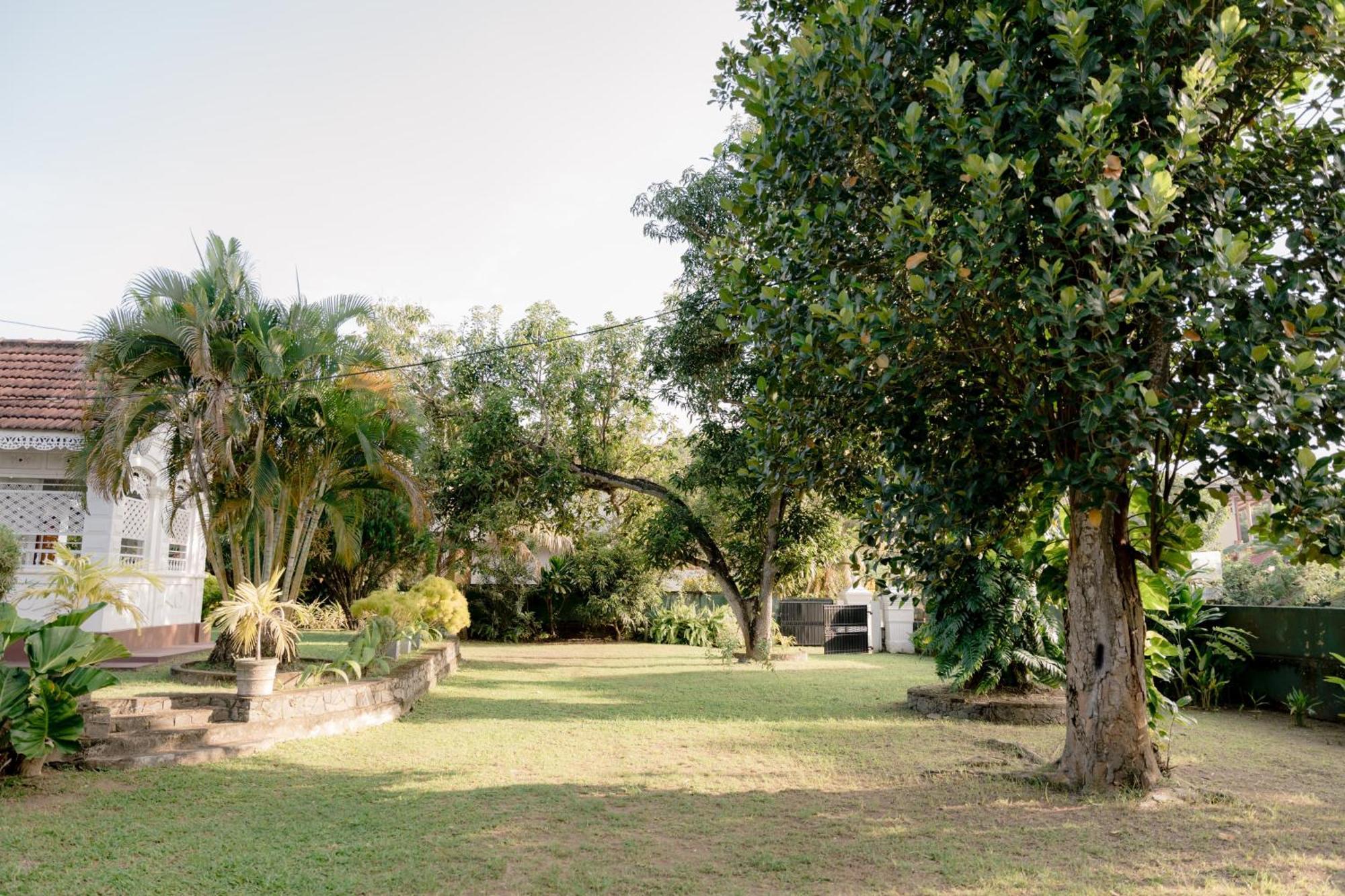 Colonial Bungalow แทนกาลเล ภายนอก รูปภาพ