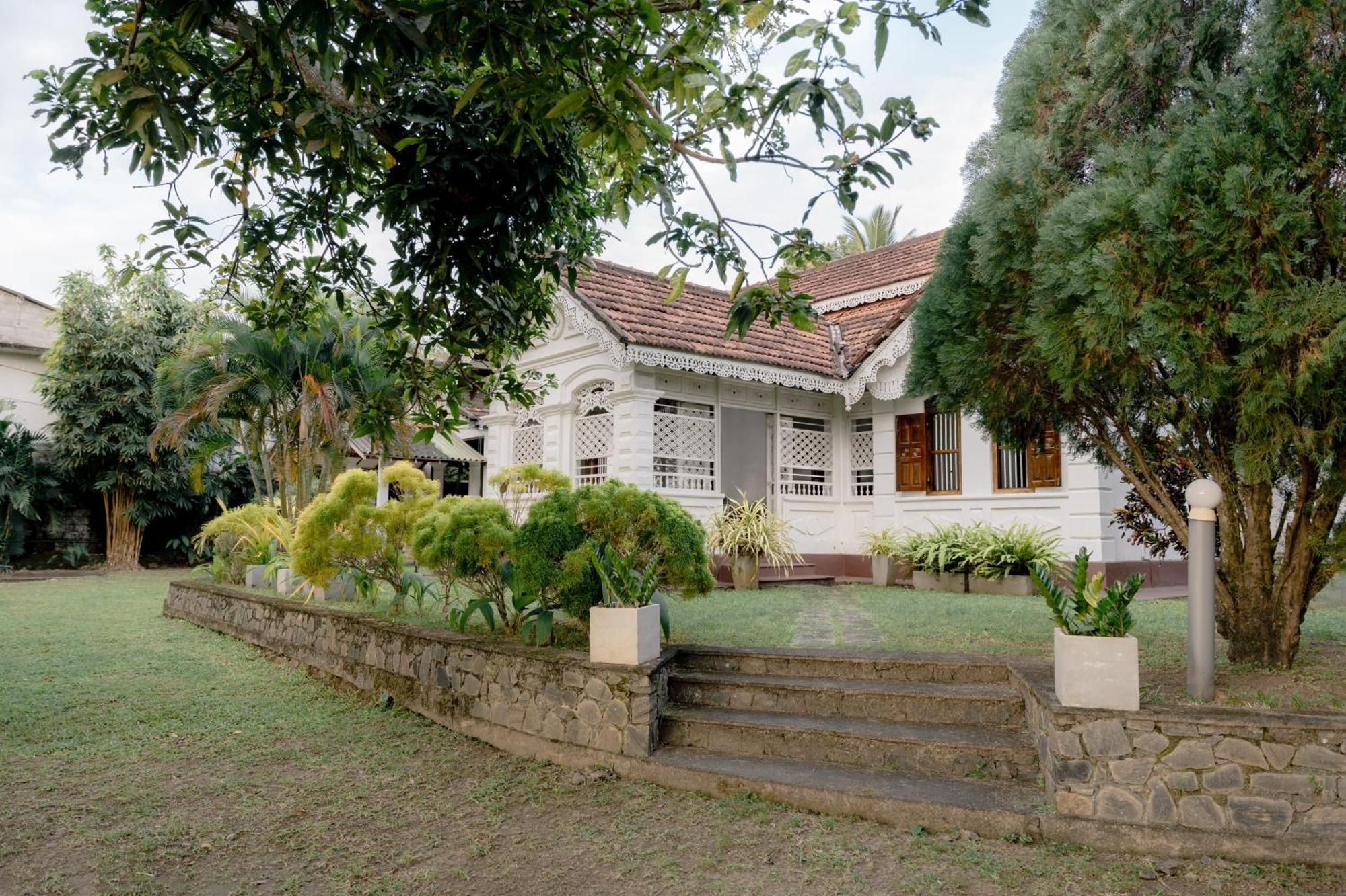 Colonial Bungalow แทนกาลเล ภายนอก รูปภาพ