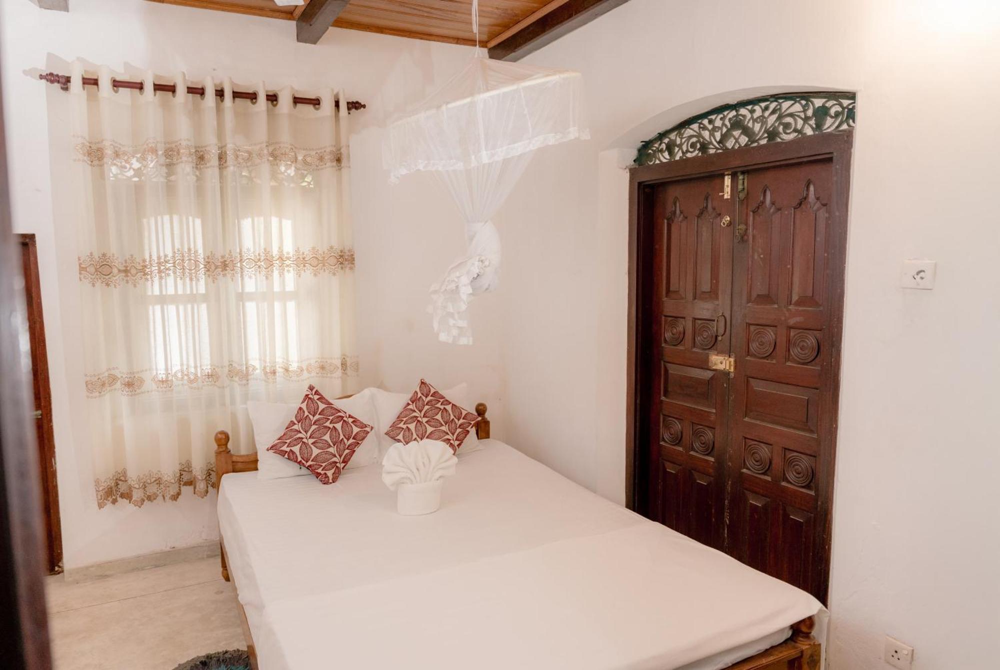 Colonial Bungalow แทนกาลเล ภายนอก รูปภาพ